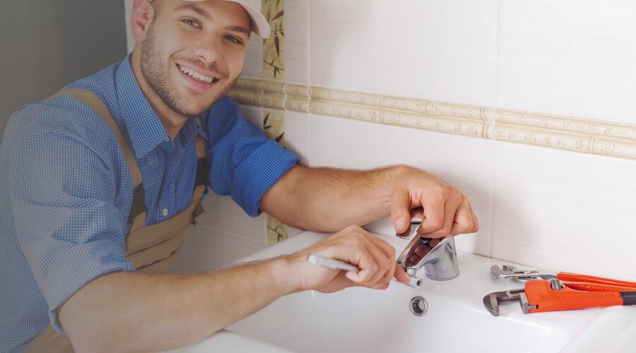 Expert burst pipe repair services in Greenwood Springs, MS